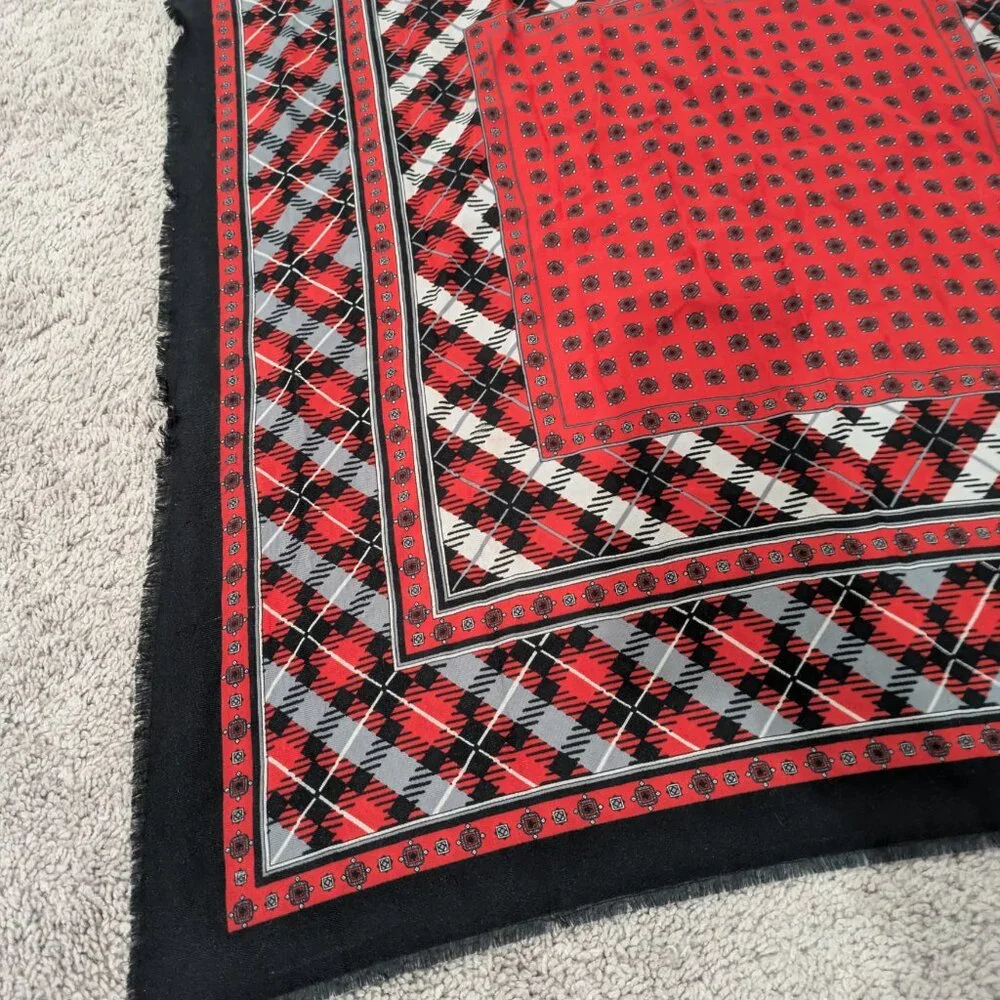 Red and Black‎ Scarf